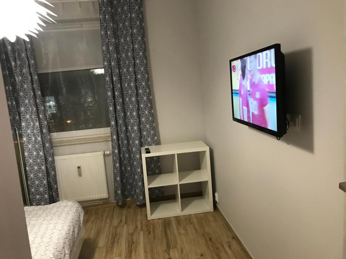 オルシュティンApartament Calamo Tuwima Parkアパートメント エクステリア 写真