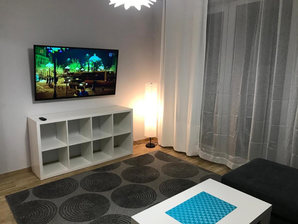 オルシュティンApartament Calamo Tuwima Parkアパートメント エクステリア 写真